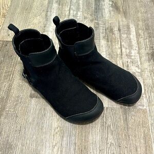 Xero Vienna Barefoot boot